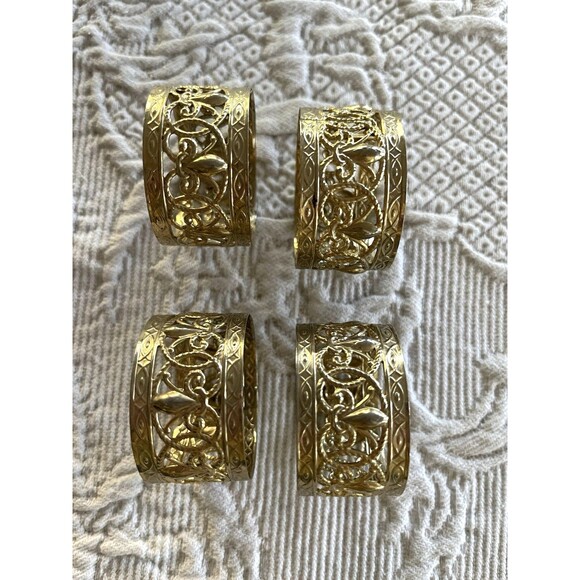 Vtg Kemp & Beatley? Fleur De Lis Gold-Toned Napkin Ring Holders Set of 4 - Picture 1 of 4